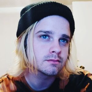 Meet your Posher, Aaron